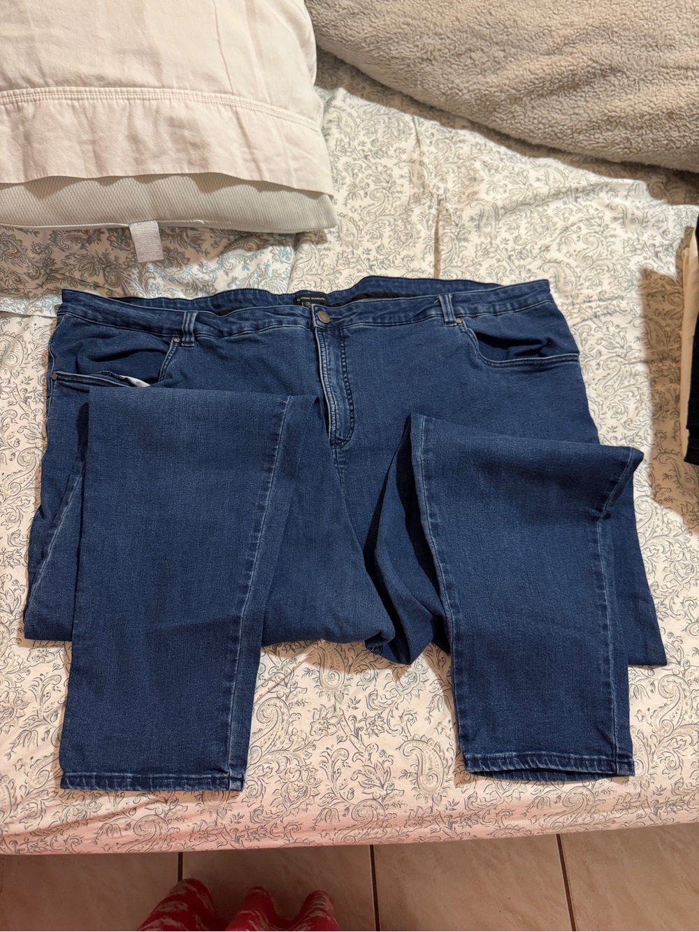 Universal Standard size 32 Dkinny Jean Tall